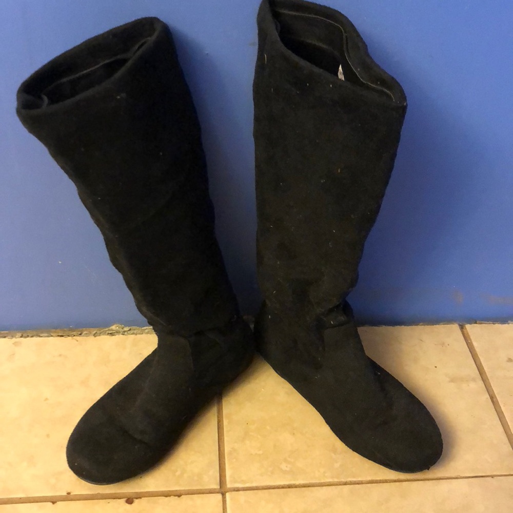 Black Slouch Pull on Boots